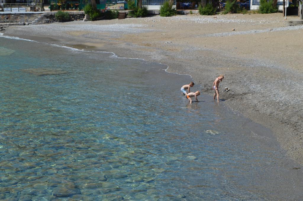 So Close To The Beach Agios Nikolaos Exterior foto